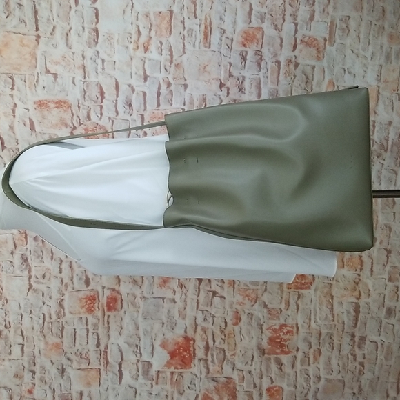 ❣HP❣ New AESTHER EKME Maxi Marin Ruched Leather Shoulder Bag - Picture 2 of 12